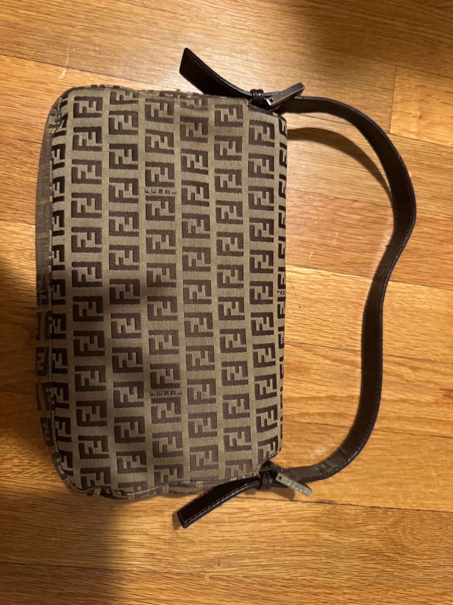 Fendi baguette classic