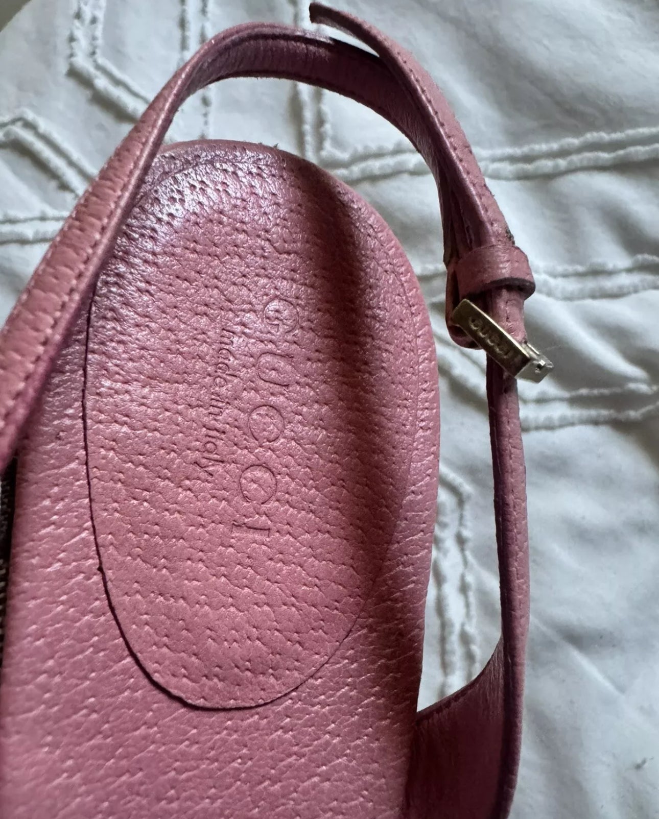 Pink monogram Gucci heels πΈπ§Έπ