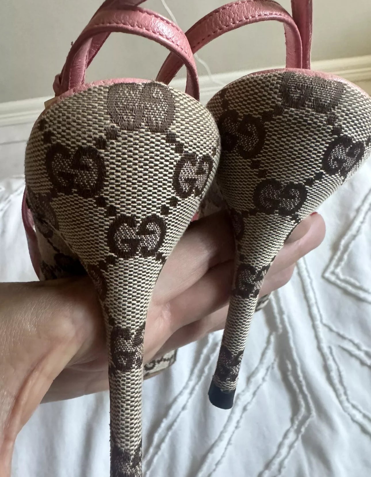 Pink monogram Gucci heels πΈπ§Έπ