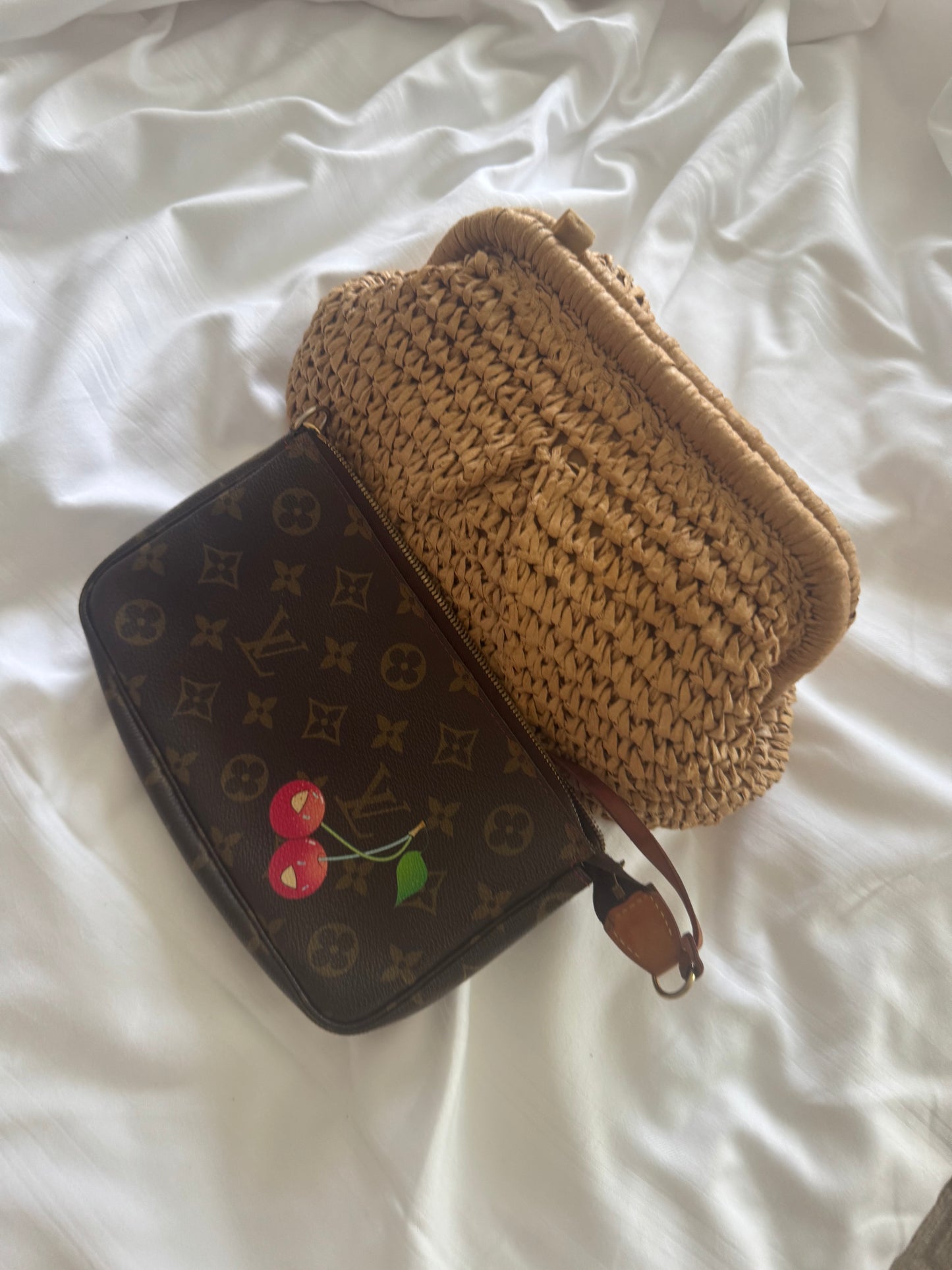 Raffia clutch bag