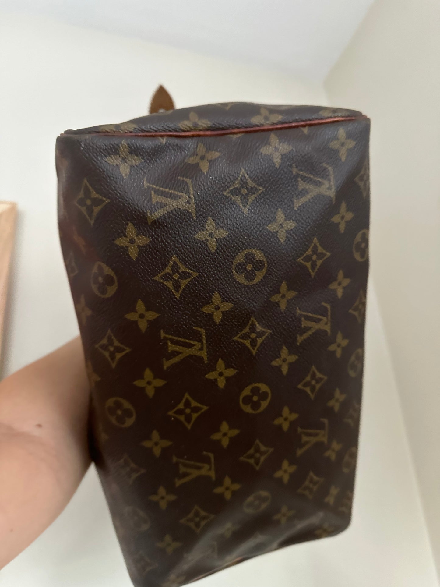 Louis Vuitton speedy 30